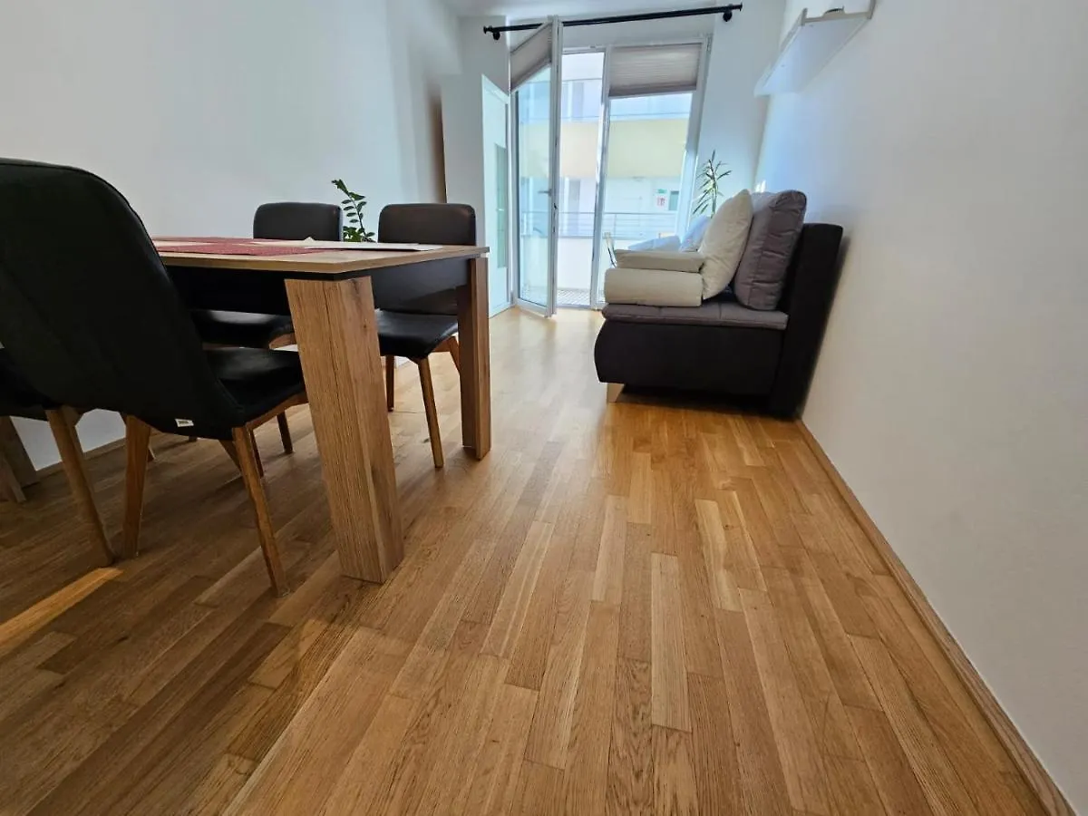 Stylish Apartment In Innsbruck + 1 Parking Spot Austria